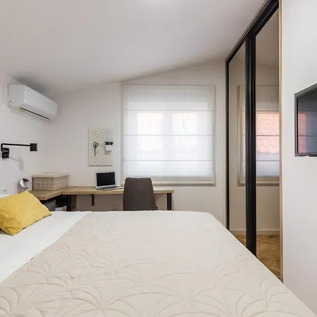 Mirjana, Two Bedrooms Dugi Rat