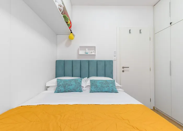 Mirjana, Two Bedrooms Apartment